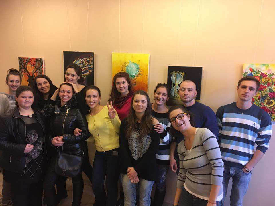 Студенти подкрепиха каузата ЗАЕДНО със своя изложба в Дома на етносите